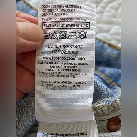 Topshop Moto Mom Jeans Light Wash High Waisted 100% Cotton Rigid Jeans Size 32 - Picture 7 of 11